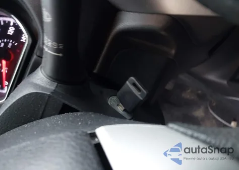 2015 Nissan Versa Note S Plus z USA, uszkodzony, nr VIN 3N1CE2CP1FL425924